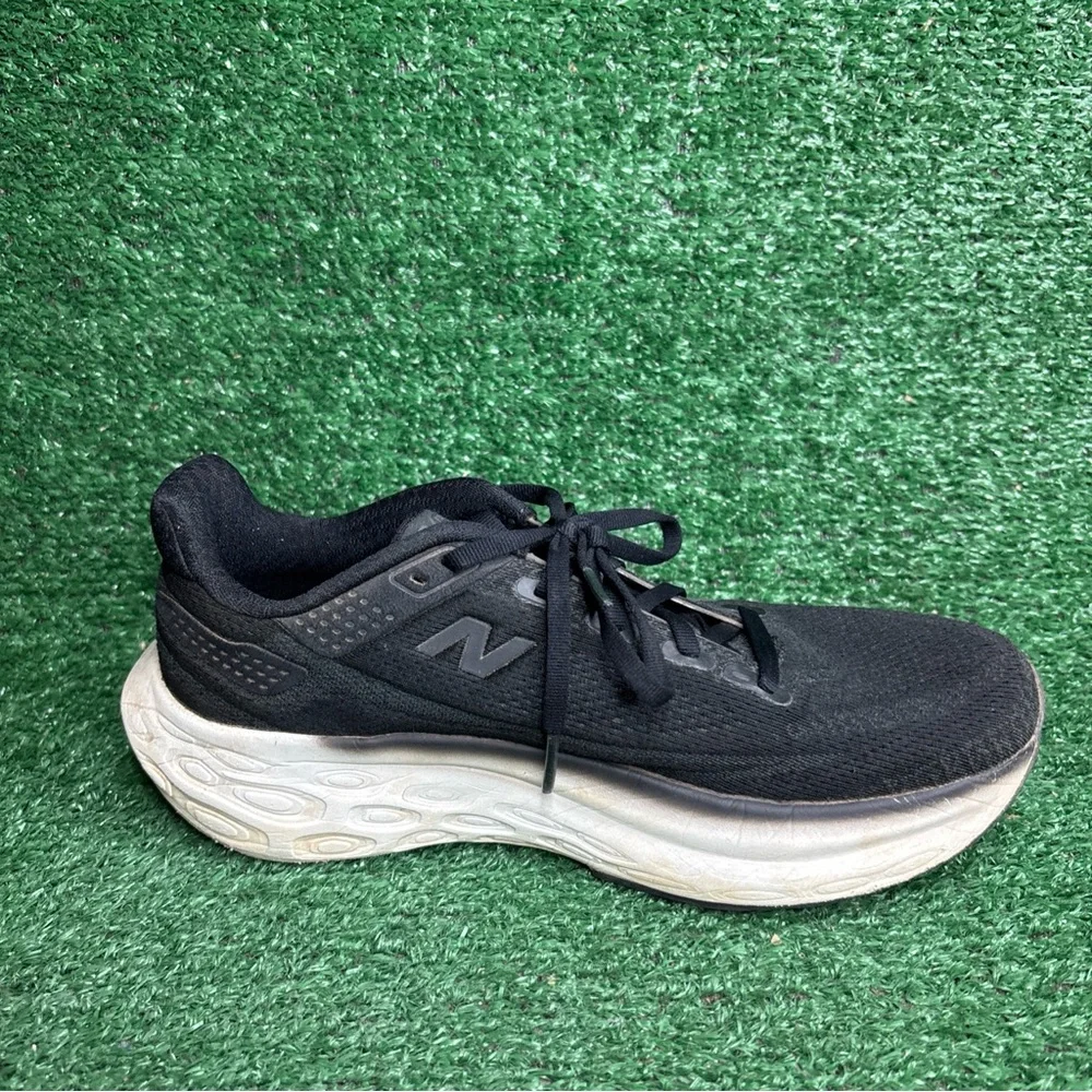 New‎ Balance Fresh Foam X 1080v13 Black White Women’s Size 8.5 B